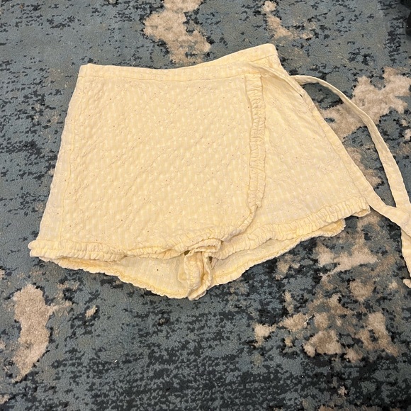 Storia Medium Yellow Skort - Picture 1 of 1